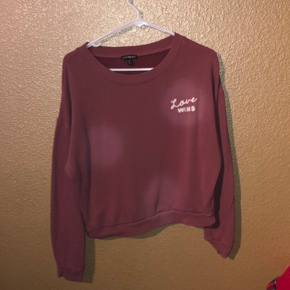 Long sleeve short shirt.
